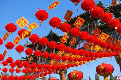 中国春節の飾り付け。赤提灯。